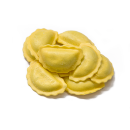 Pasta fresca ripiena mezzelune