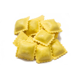 Pasta fresca ripiena ravioli
